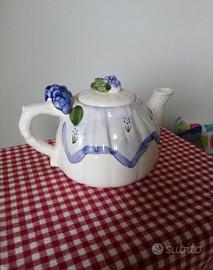Teiera in ceramica