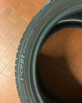Set gomme invernali Hankook Macan come nuove
