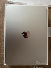 MacBook Air 2022 - M2 | 256GB SSD | 8GB RAM