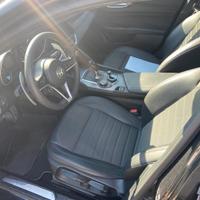 Alfa Romeo Giulia 2.2 t B-Tech 190cv diesel