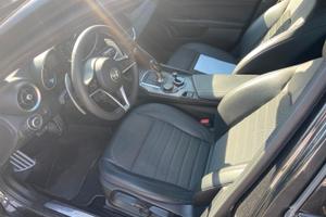 Alfa Romeo Giulia 2.2 t B-Tech 190cv diesel