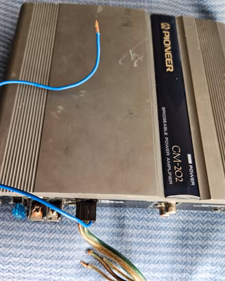 Amplificatore pioneer GM 202