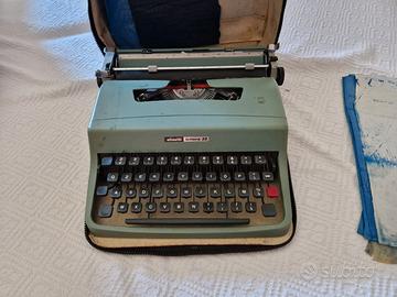 macchina da scrivere Olivetti lettera 32