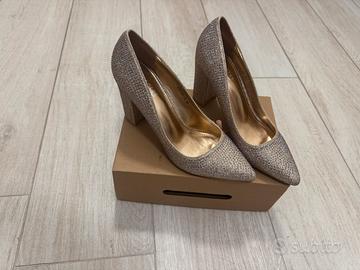 Scarpe con Swarovski €20