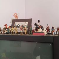 soldatini in metallo varie epoche n.25 pezzi  