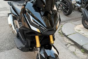 Honda X-ADV 750  in Eccellenti condizioni