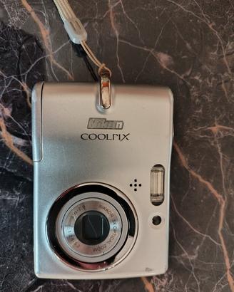 Fotocamera digitale Nikon Coolpix L10 funzionante