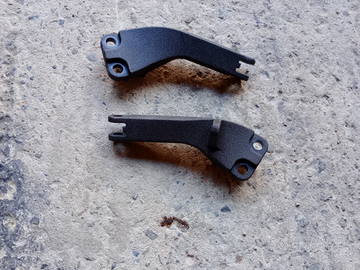 Staffe supporti pedane posteriori Dyna