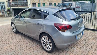 Opel Astra J 1.7 CDTI 125 CV Cosmo