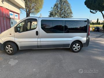 OPEL VIVARO 2.5 TDI