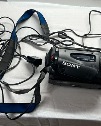 Sony CCD-TR305E Video8 Handycam 10x + AC-V35 + RFU