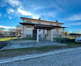 Aviano - Casa singola con terreno