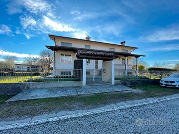 Aviano - Casa singola con terreno