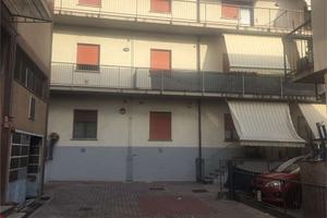 CARIMATE montesolaro affittiamo TRILOCALE arredato