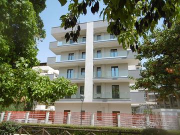 Zona via Cagna ufficio cinque locali