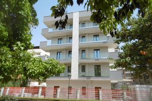 Zona via Cagna ufficio cinque locali