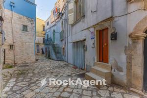 CENTRO STORICO - VIA MEDINA