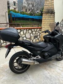 Moto honda 700 integra