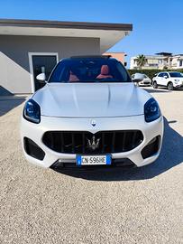 Maserati Grecale MHEV 330 CV AWD Modena
