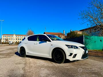Lexus CT 200 H
