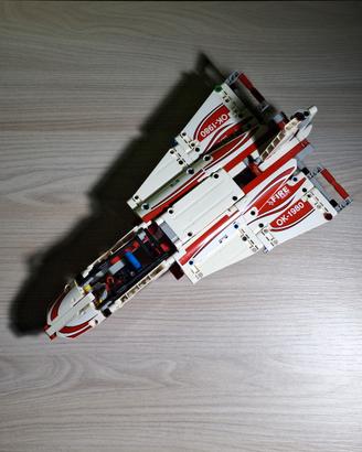Lego Technic Aereo Antincendio 2 in 1