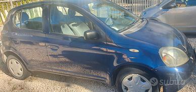 Toyota Yaris 1.0i 16V cat 5 porte