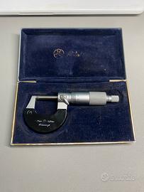 Micrometro di precisione Mitutoyo 0-25mm (0,01mm)