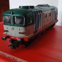 Locomotore D445 diesel ( Rivarossi) H0