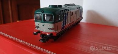 Locomotore D445 diesel ( Rivarossi) H0