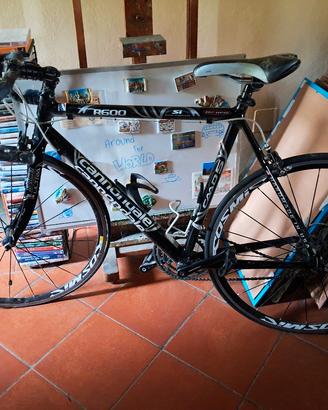 BICICLETTA CANNONDALE R600