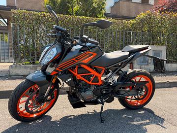KTM DUKE 125