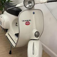 Vespa 125 primavera conservata