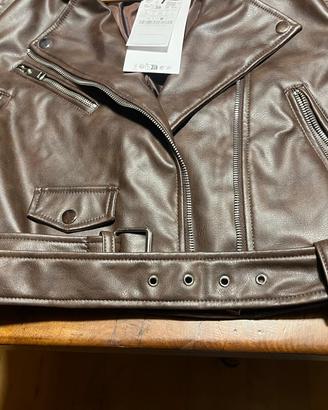 Giubbotto donna Stradivarius effetto pelle – tagli
