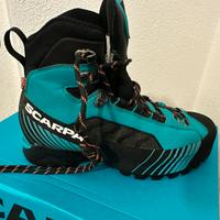 Scarpone Donna da alpinismo/trekking