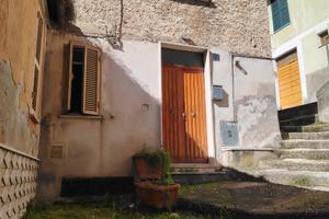 Casa indipendente - Rosciolo dei Marsi (AQ)