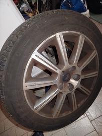 pneumatici con cerchi Michelin 