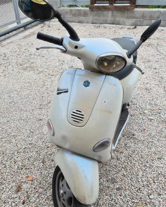 Vespa 125 4t