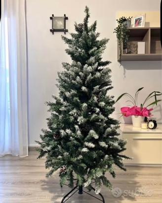 Albero con pigne + luci