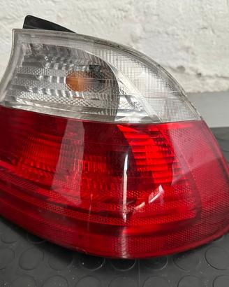 Fari posteriori per e46 coupe