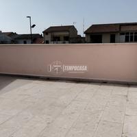 BILOCALE RISTRUTTURATO CON TERRAZZA - VIA MANZONI