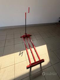 Sollevatore trattorino tagliaerba
