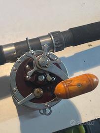 Canna da pesca a traina con mulinello