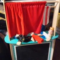 Teatrino con marionette
