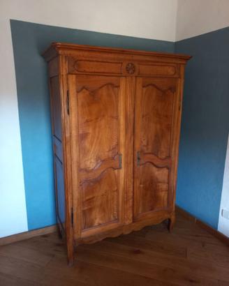 Armadio stile Luigi XV XIX secolo