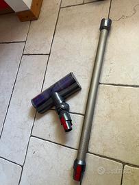 Accessori dyson v8  bastone