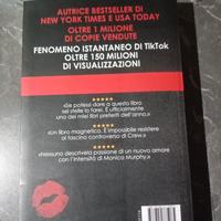 Libro un milione di baci di Monica Murphy