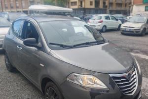 Lancia Ypsilon 1.2 GPL Ecochic-gold-111.000 km