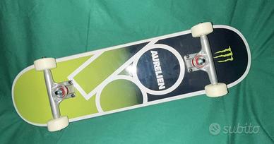 Skateboard