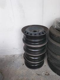 4 CERCHI IN FERRO GRANDE PUNTO O FIAT DA 15"