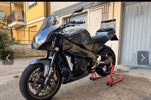 Aprilia Tuono 1000